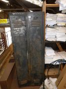 *Vintage Style Double Locker (black)