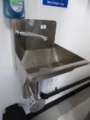 * good quality knee operated handwash sink 300w x 300d