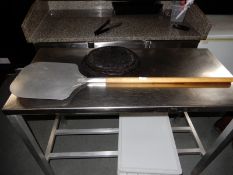 *Pizza Peel and Assorted Pizza Trays