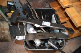 *Tub of Husqvarna Blades Part No.588243-20 and 50