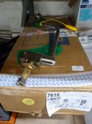 *2x Eye/Face Wash Pull Down