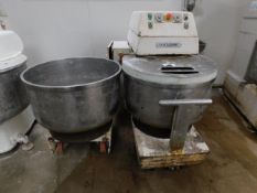 * Sancassiano Mixer with additional bowl