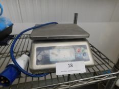 * Super SS New 5 Electonic Scales