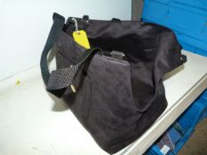 *Suzy Pet Carrier (black) no Cushion