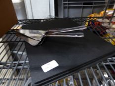 * 3 x cake plates and slices