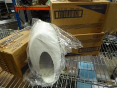 * 3 x foam hand cleanser dispensers