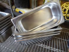 * 4 x 1/3 gastronomes