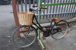 Ladies Torpado Novecento Bicycle with Shopping Bas