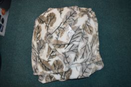*Plush Faux Fur Throw