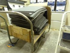 *Centre Wheel Pivot Trolley (This lot is located at 7 Tadman Street, Hull, HU3 2BG)