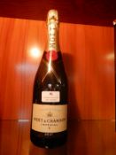 Moet & Chandon Champagne 75cl