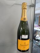 *Veuve Clicquot Champagne 75cl