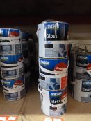 *3x 2.5L of Black Gloss