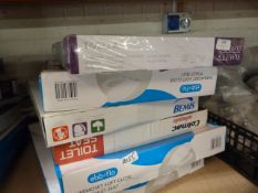 *Six Assorted Toilet Seats (salvage)