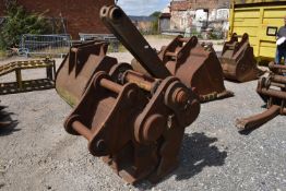 *Excavator Claw to suit Komatsu