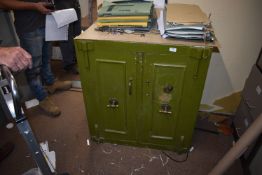 *Green Double Door Heavy Safe with Key