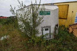 *White Mobile Welfare Unit Trailer with 55mm Ball Coupling (this lot is located at the Melton
