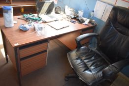 *Office Desk with Executive Gas-Lift Chair