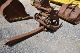 *Excavator Claw to suit Komatsu