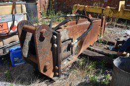 *Large Hydraulic Pecker