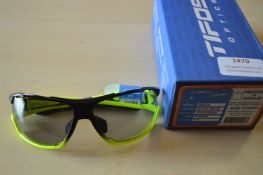 *Tifosi Amok Cycling Glasses (race neon) with Box and Case