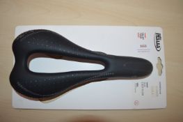 *Selle Italia SLR Lady Flow Bicycle Saddle