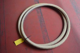*Pair of Kenda 700x35c Tyres