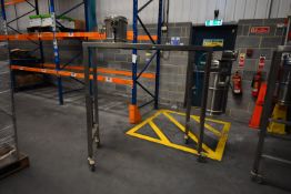 *Vacuum Sack Dispenser with Volkmann Multi-Jector Vacuum Pump Model: G720