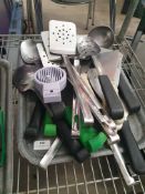 * approx 20 x kitchen utentils; spoons, fish slice, etc