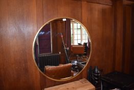 *Circular Gilt Framed Bevelled Edge Mirror
