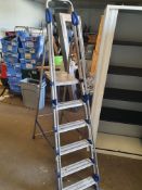 * 5 tred slingsby step ladder with guide rails