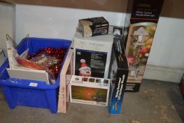 *Christmas Items; Acrylic Penguin, White LED Snow