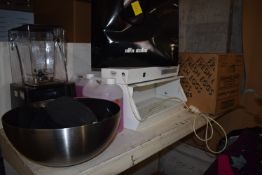 *Blendtec Blenders, Steel Bowl, Two Bottles of Pre