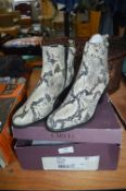 *Carvela Leather Ankle Boots Size: 4
