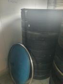 * stackable inserts for Aqualife tank x 18, plue one lid and hoop for securing lid