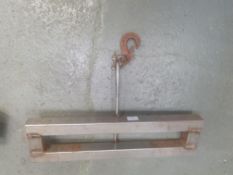 * hook for fork lift - ideal for lifting inserts from the Aqualife tanks