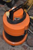 Vax Model 121 Wet & Dry Vacuum