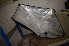 Photo Geeks Reflector with Light