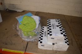 *3x 500 Napkins, and a Quantity of Cloths