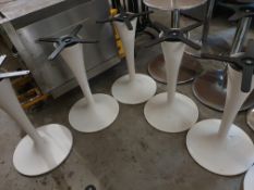 * 5 x moden table bases