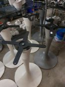 * 5 x moden table bases - 3 x white, 2 x grey