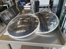 * 2 x curved security mirrors