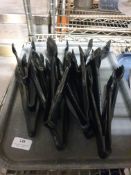 * quantity of black tongs