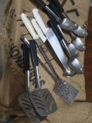 * quantity of knives and utentils