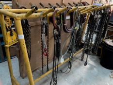 * Lift chain stand with chains