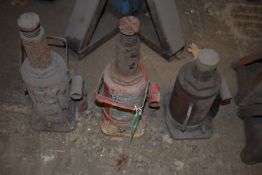 *Three 20-ton Bottle Jacks