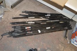 *Large Quantity of Extending Metal Brushes