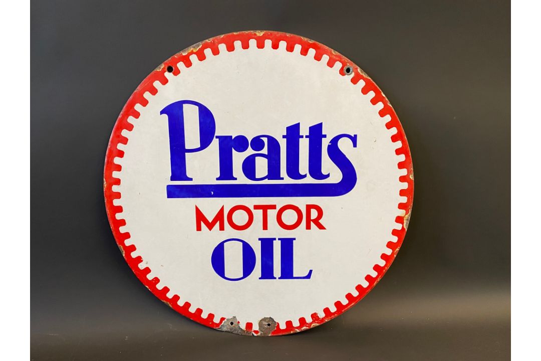 A Pratts Motor Oil circular double sided enamel sign, in good condition, 21" diameter. - Image 1 of 6