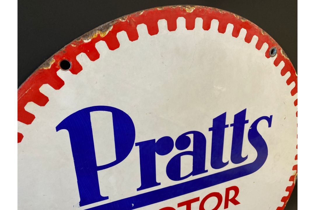 A Pratts Motor Oil circular double sided enamel sign, in good condition, 21" diameter. - Image 2 of 6