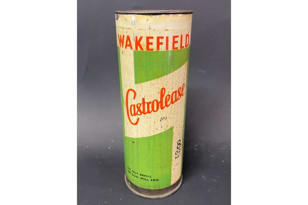A Wakefield Castrolease 8oz cylindrical canister, the more unusual lighter green version. - Image 1 of 4